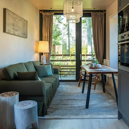 Romantic Forest Hideaway * Antoing